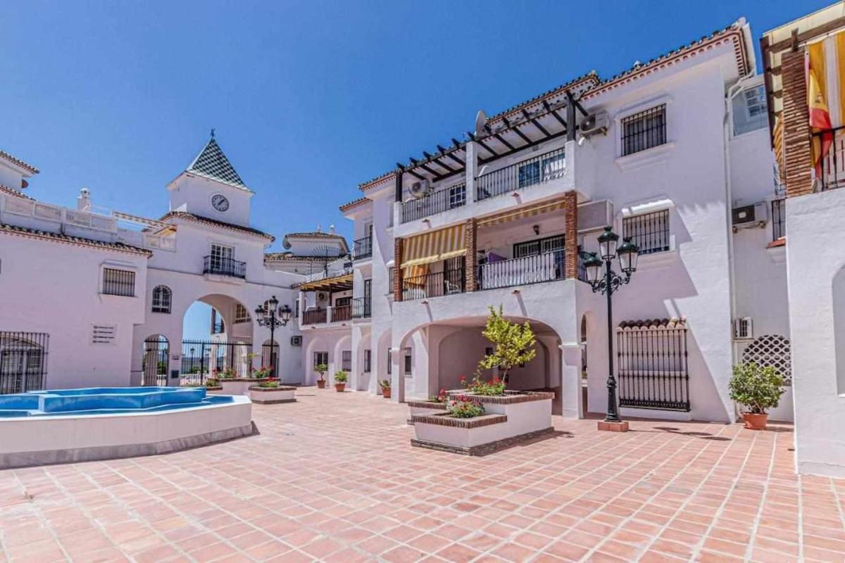 797 Holiday Rentals - Apartamento En Pueblo Quinta A 1 Min De La Playa Бенальмадена Экстерьер фото