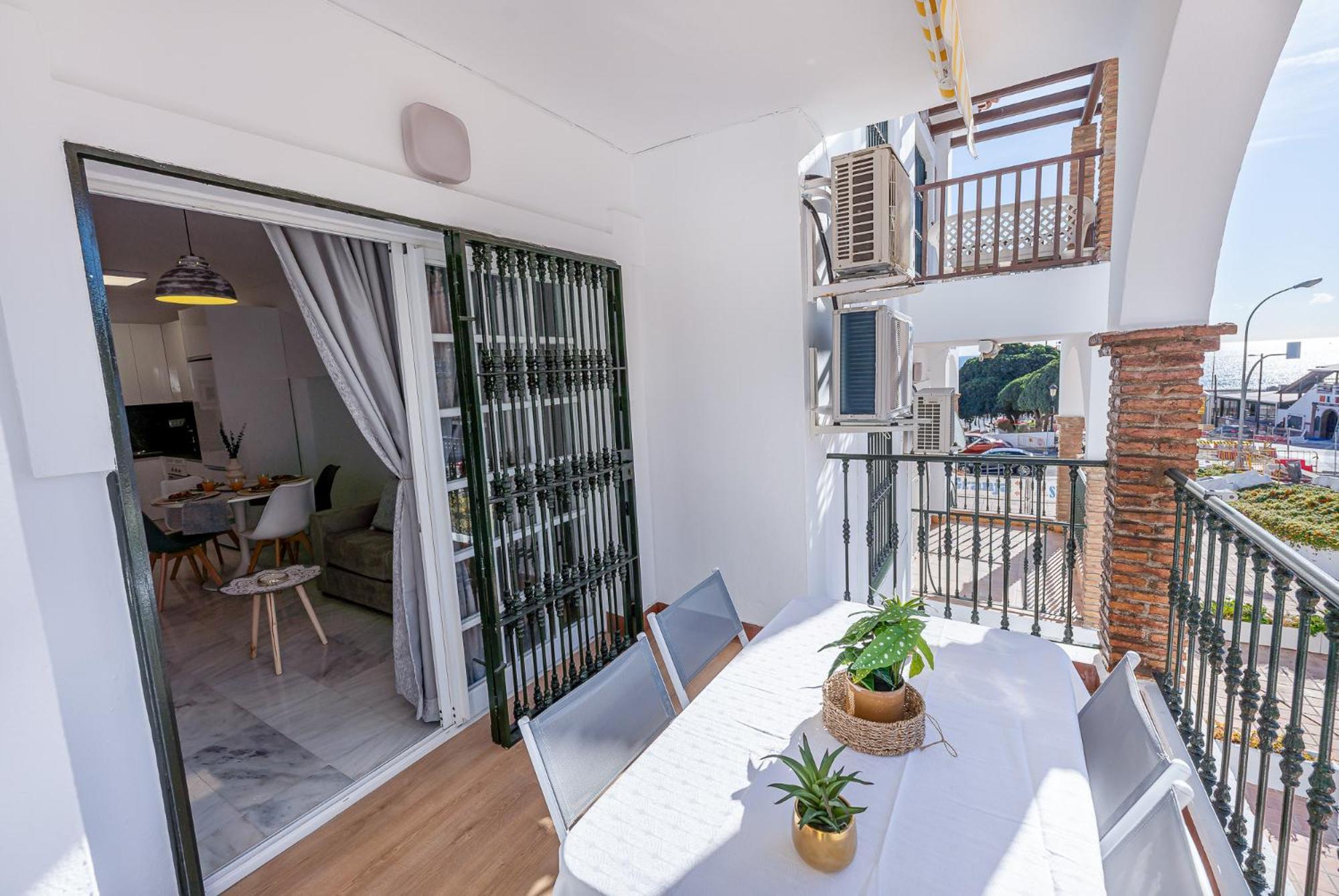 797 Holiday Rentals - Apartamento En Pueblo Quinta A 1 Min De La Playa Бенальмадена Экстерьер фото
