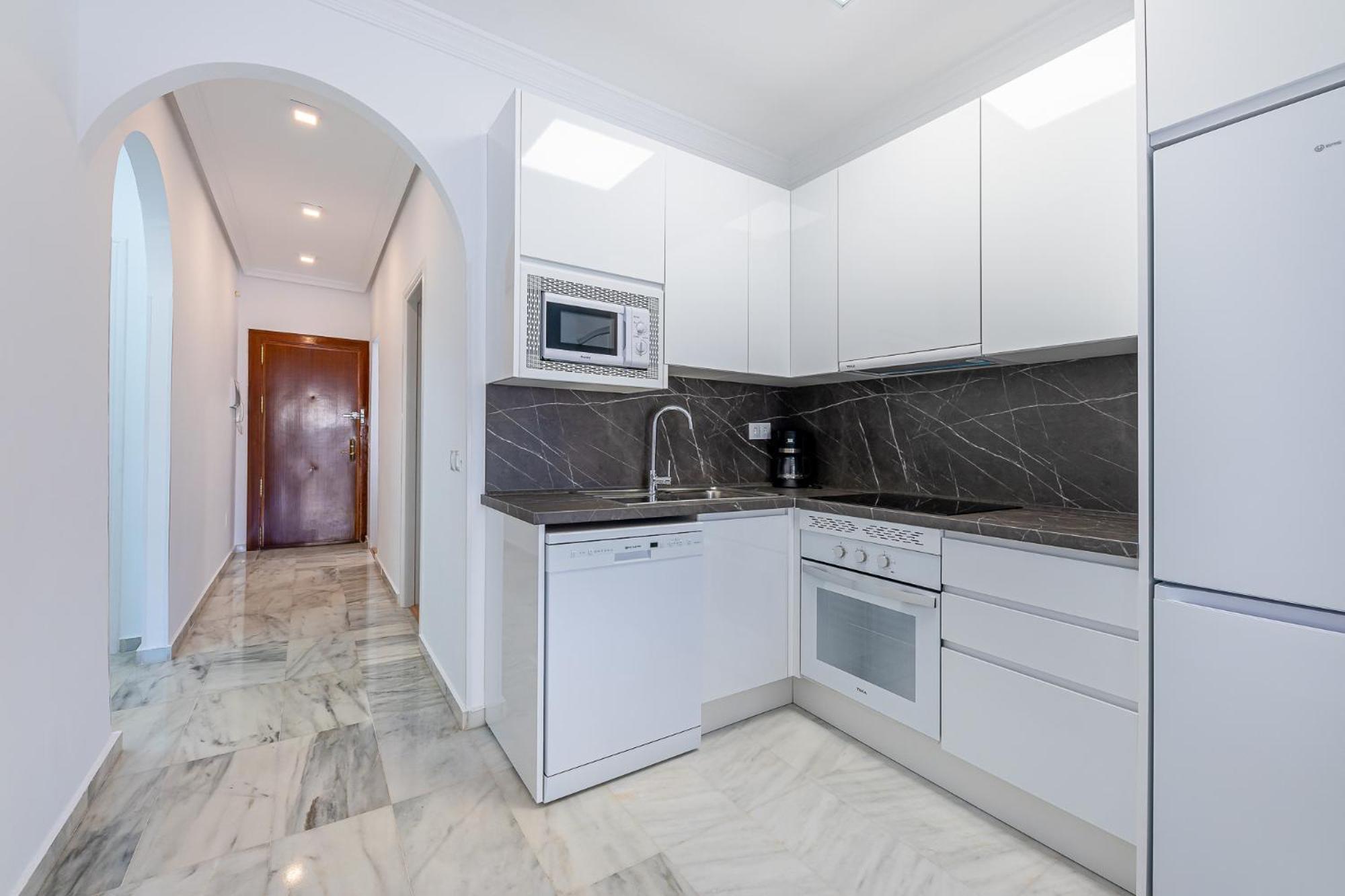 797 Holiday Rentals - Apartamento En Pueblo Quinta A 1 Min De La Playa Бенальмадена Экстерьер фото