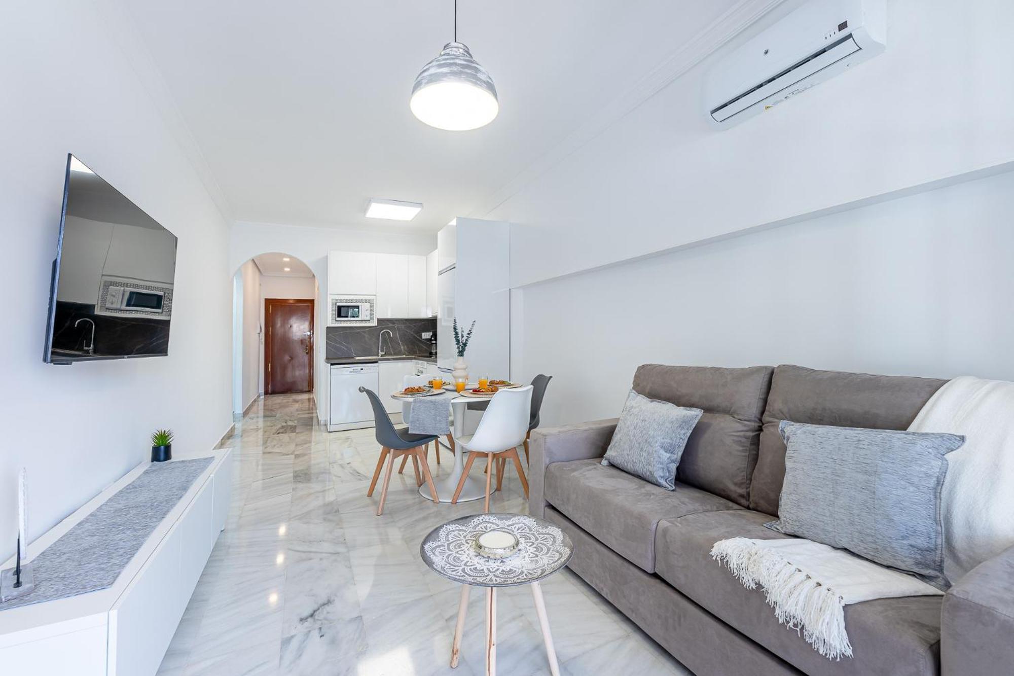 797 Holiday Rentals - Apartamento En Pueblo Quinta A 1 Min De La Playa Бенальмадена Экстерьер фото